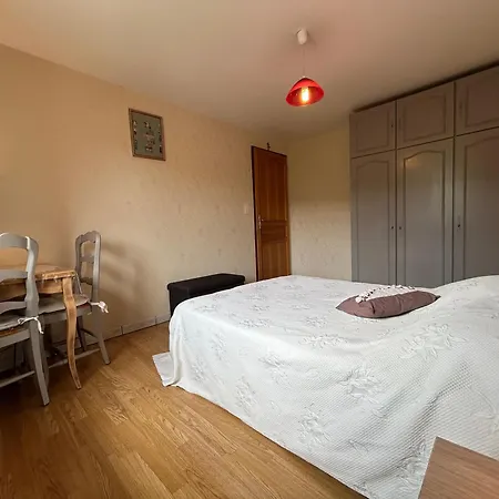 D'hotes Chez Nico, Magnifique Vue Sur Les Montagnes ! Bed and breakfast 3*